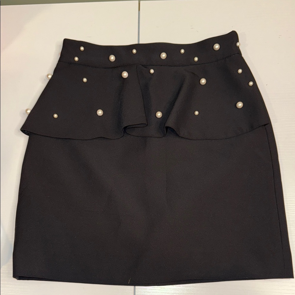 Zara Black Pearl-Adorned mini Skirt size XS
